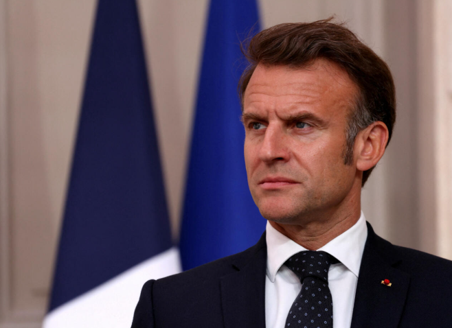 法国总统马克龙与伊拉克总理通电话 就中东局势表态