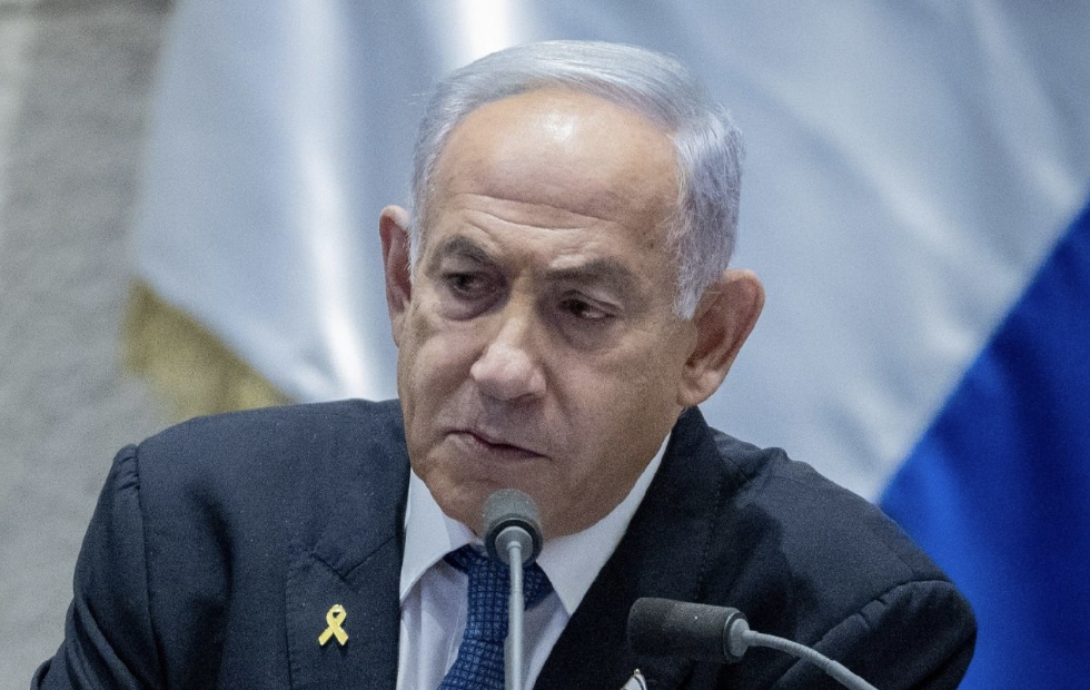 内塔尼亚胡就伊朗导弹袭击作出回应