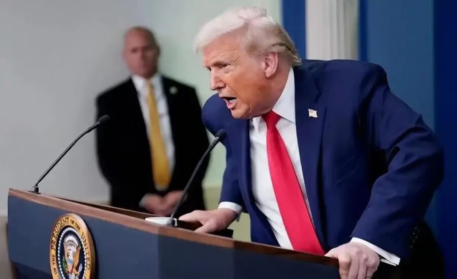 特朗普威胁打击伊朗发电站,伊朗强硬回应将关闭霍尔木兹海峡