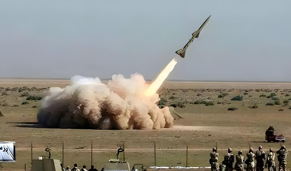 也门胡塞武装向以色列发射导弹