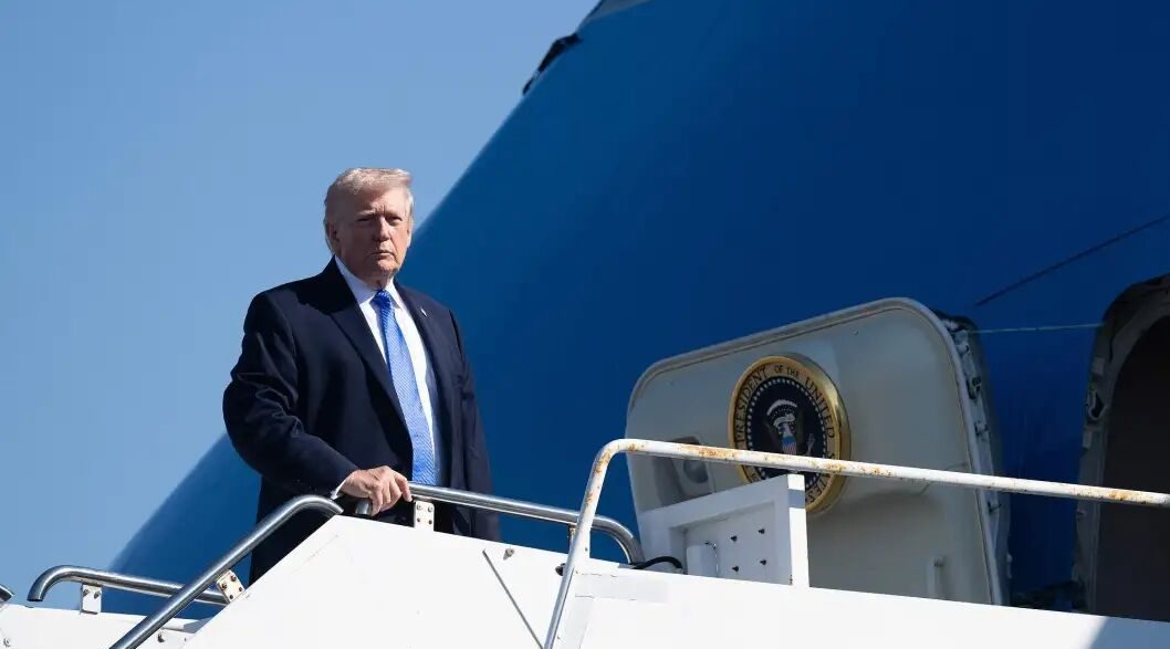 佛罗里达州机场更名,特朗普名字再登国家符号