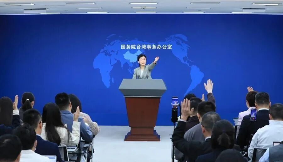 针对岛内“抢塑潮”及民进党当局应对的评论