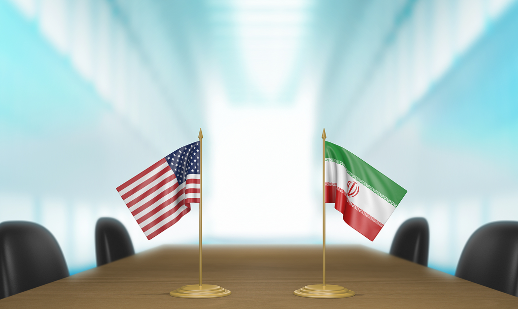 美伊“电话门”与海峡罗生门，一场边打边谈的危险博弈