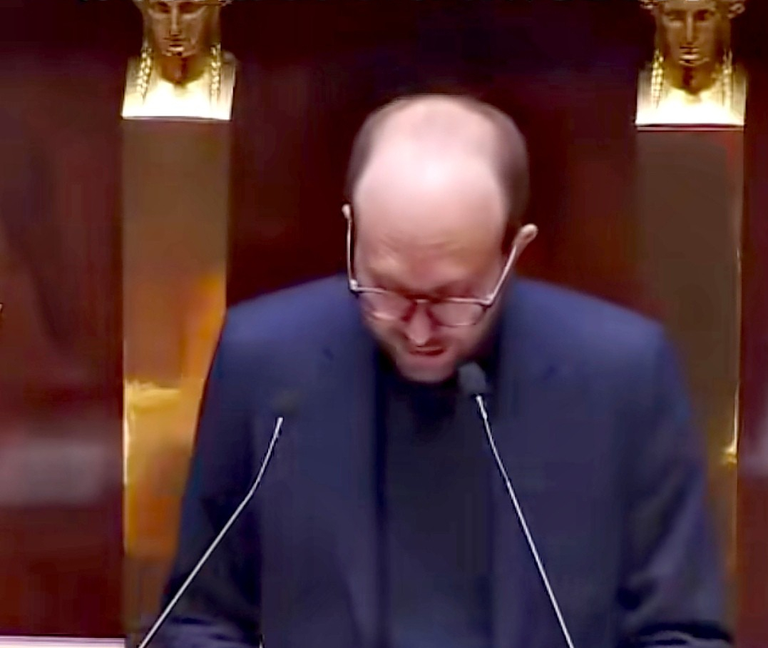 法国全票通过“文物归还法案”，雨果百年前的期盼成真了？