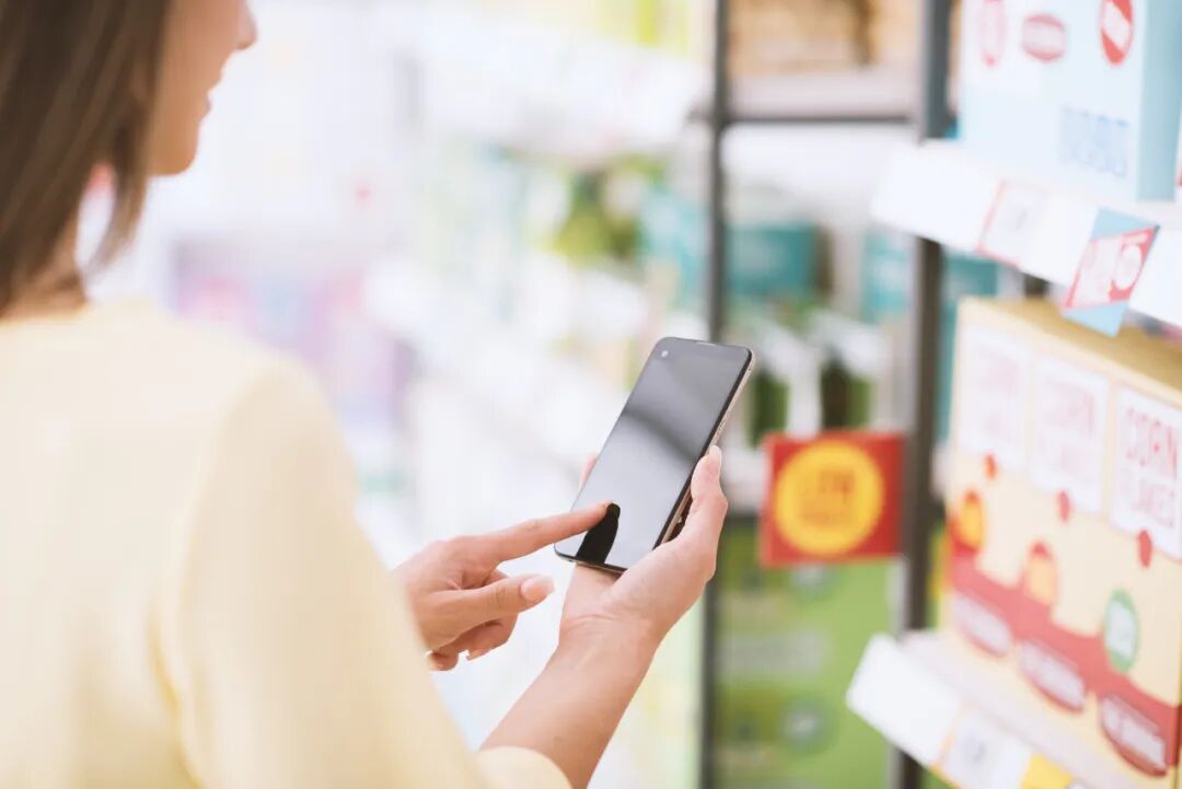 药店骗保黑幕，当医保卡沦为“购物卡”，监管如何破局？