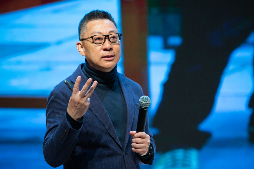 当AI能解决一切沟通，我们为什么还要“死磕”外语？