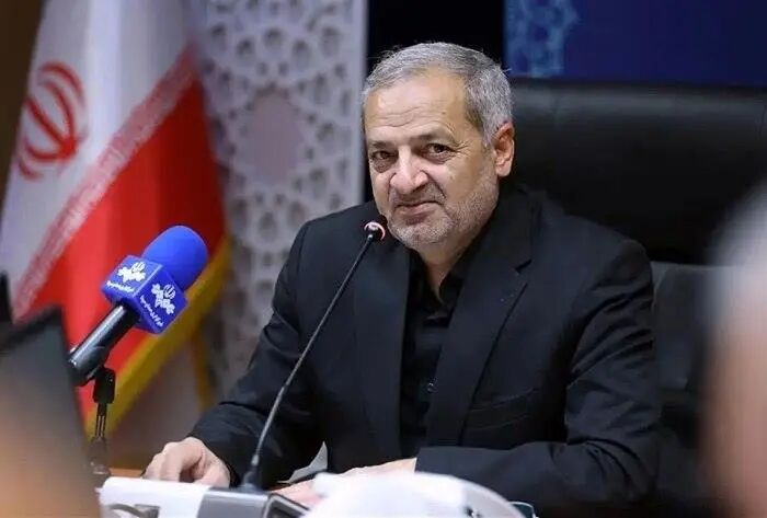 墨水未干，硝烟已起：伊朗决定将“误击”之痛刻入教材