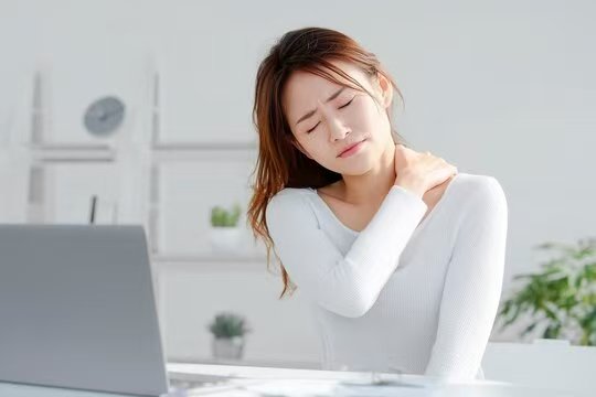 不是“太累了”！这些不适，都是压力在悄悄拖垮你